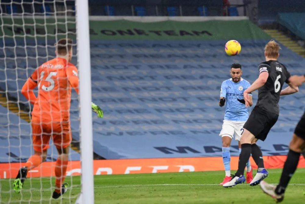 TA：亚马尔踢10号位表现出色，让弗里克排阵有了更多选择（TA：亚马尔司职10号位表现惊艳，弗里克排兵布阵选择更充裕）