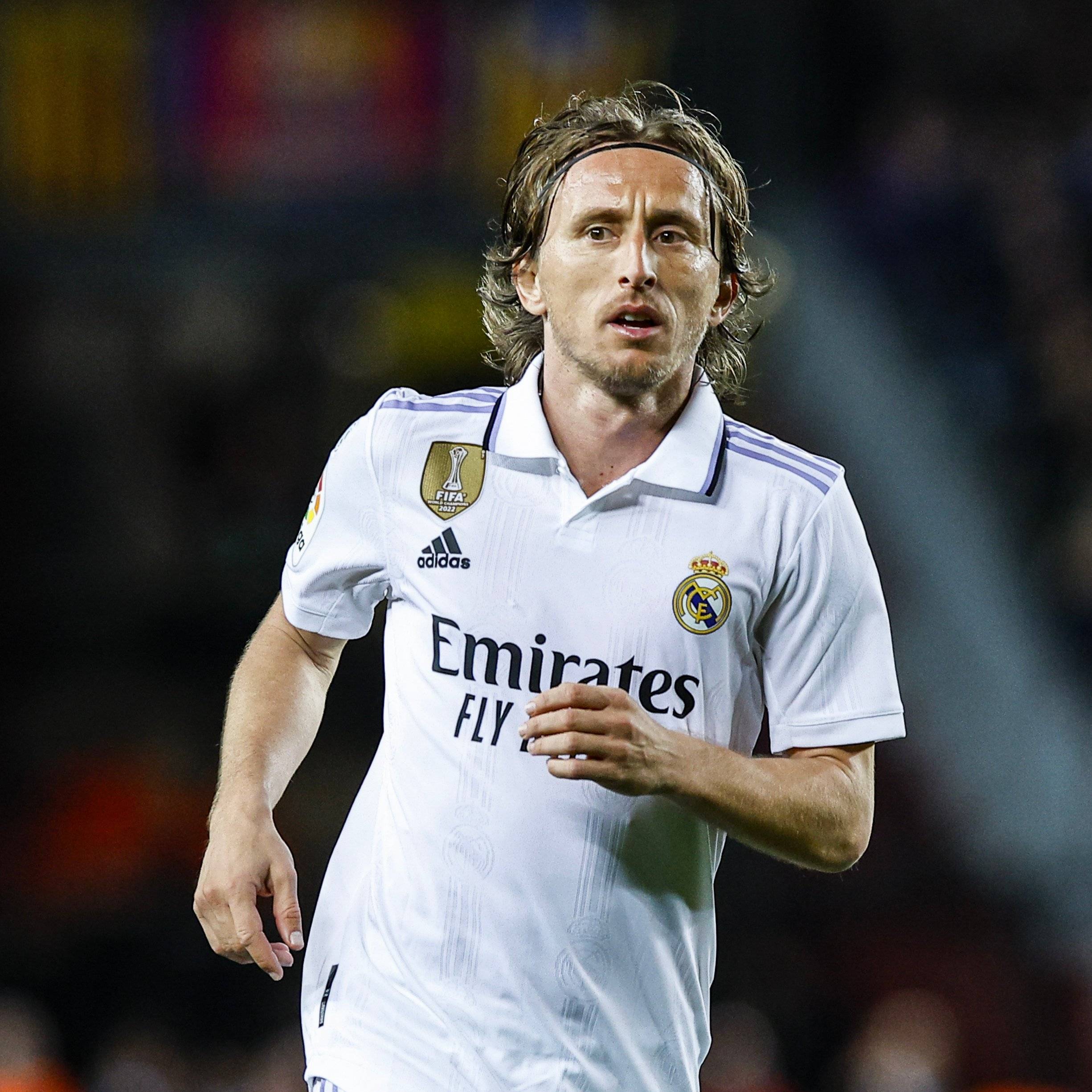 邦本宜裕：给自己本赛季表现打100分，本来想完成20个助攻（邦本宜裕自评赛季满分：目标曾是送出20次助攻）