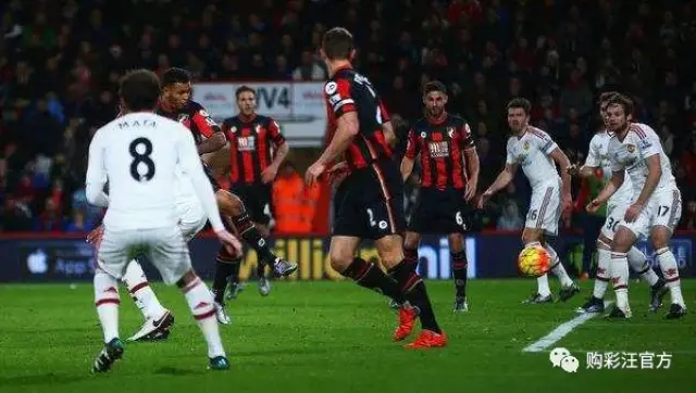 足球欧冠小组榜首争夺白热化（欧冠小组头名之争白热化）