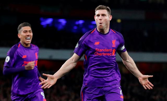 TA：曼城明夏可能签右后卫和右边锋，他们仍在关注利夫拉门托（TA：曼城或于明夏补强右后卫与右边锋位置，持续关注利夫拉门托）