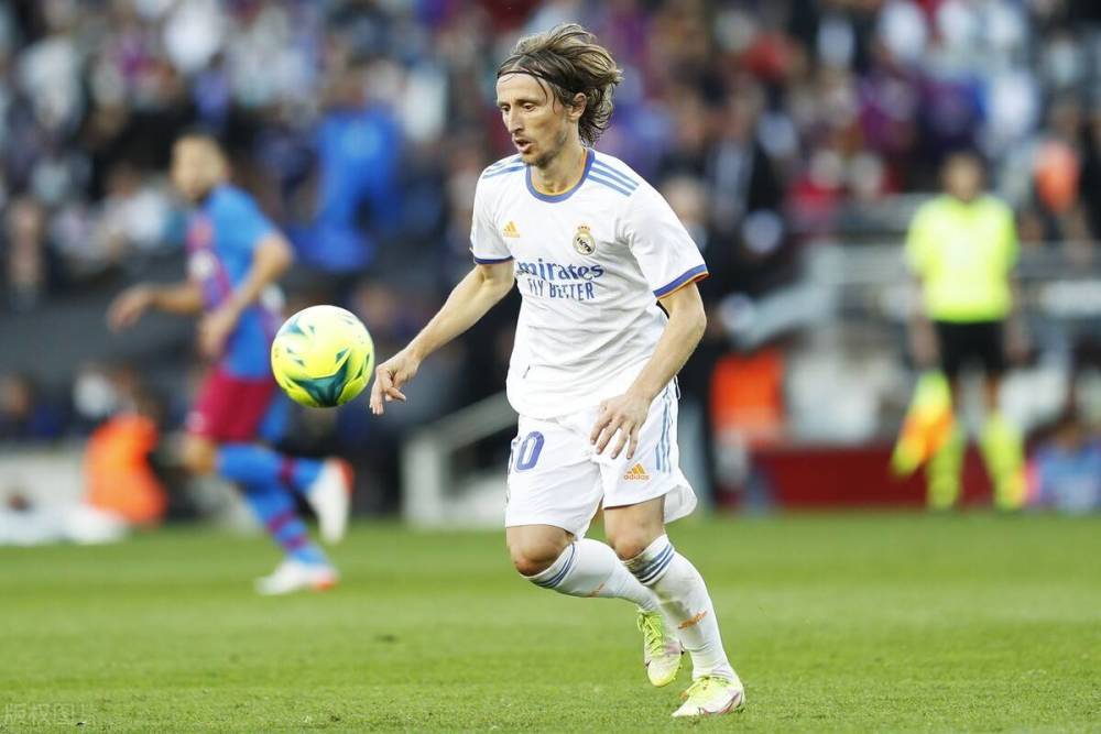 渐入佳境，安迪-迪乌夫首次代表国米首发斩获处子球（首发即破门，安迪-迪乌夫为国米打进处子球）