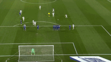 波黑3-1逆转十人罗马尼亚，哲科破门，巴伊拉克塔雷维奇建功（十人罗马尼亚遭波黑3-1翻盘，哲科、巴伊拉克塔雷维奇相继破门）