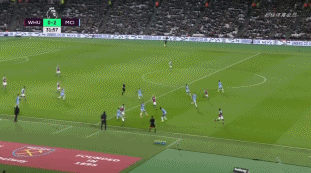 意媒：马佐基离队后，那不勒斯将全力签下热那亚的诺顿-库菲（意媒：马佐基离队后，那不勒斯将加速引进热那亚后卫诺顿-库菲）